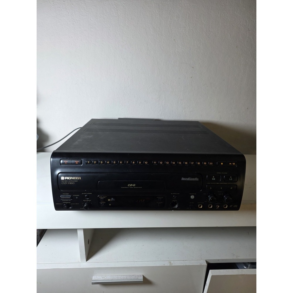Pioneer CLD-V850 CD LD Laserdisc LaserKaraoke Player